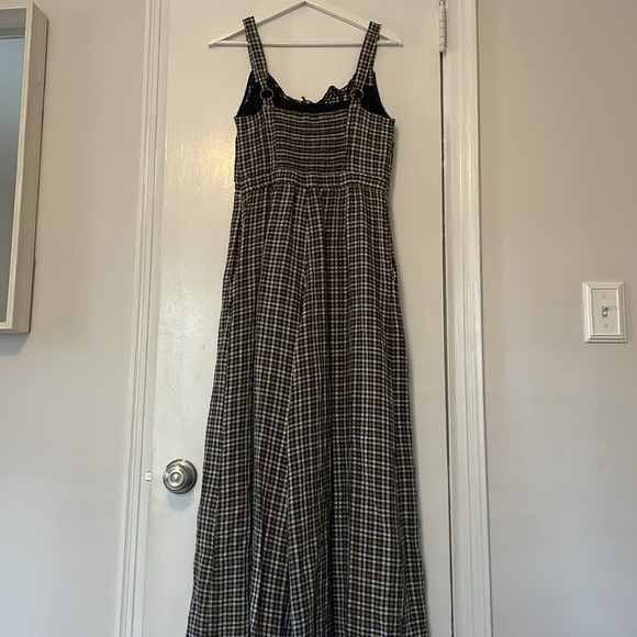 Embroidered Jumpsuit - Picture 4 of 8